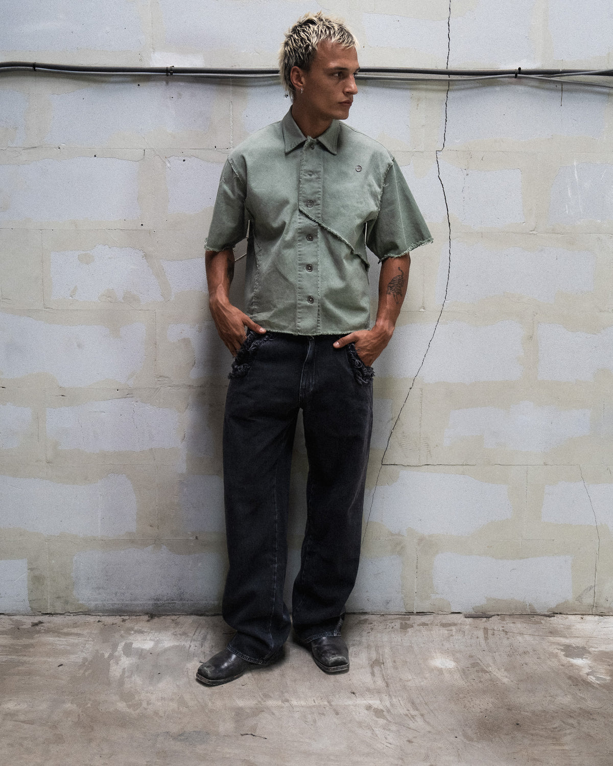 TONAL STUDIOS - FRAYED DENIM - BLACK