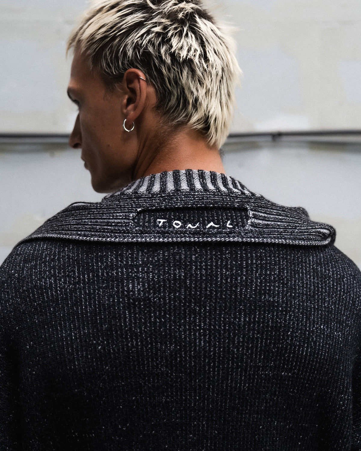 TONAL STUDIOS - SCARF KNIT - BLACK